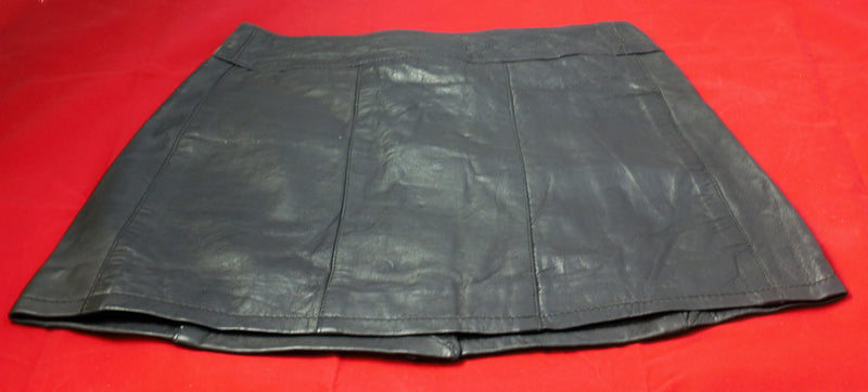 womans genuine leather skirt size medium button down front-STURGIS MIDWEST INC.